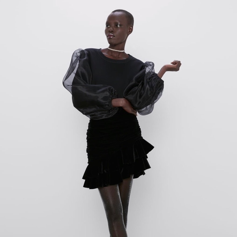 Organza sleeve Zara sweatshirt